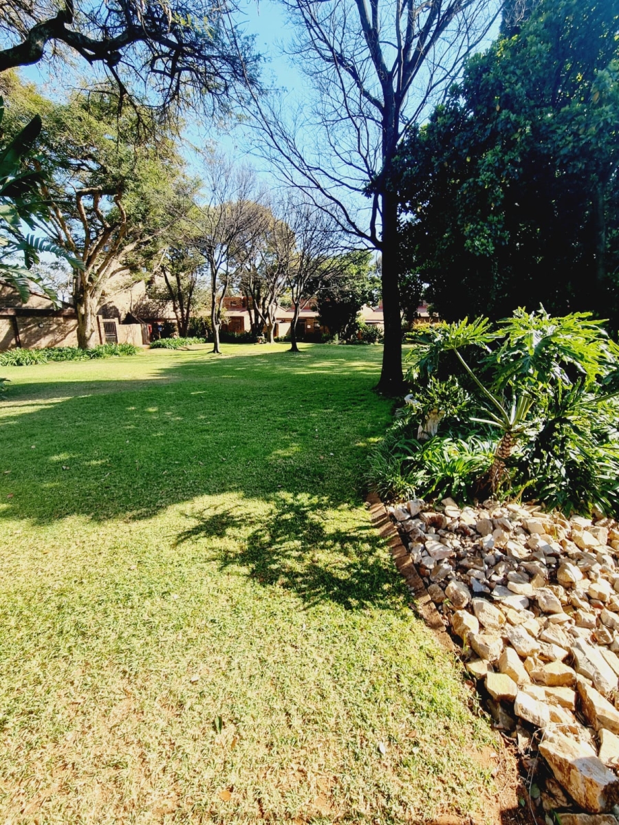 2 Bedroom Property for Sale in Weavind Park Gauteng