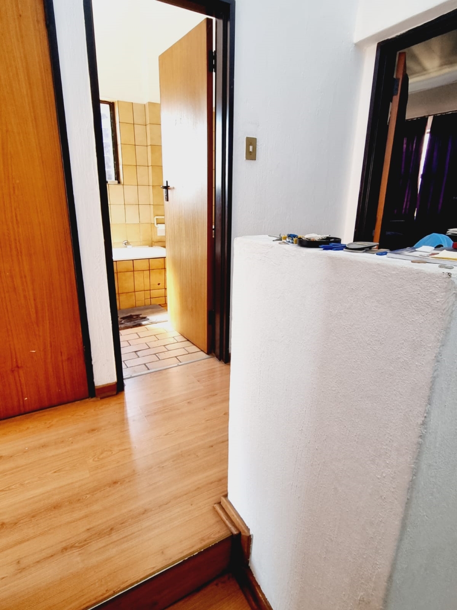2 Bedroom Property for Sale in Weavind Park Gauteng