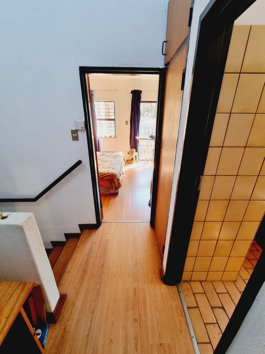 2 Bedroom Property for Sale in Weavind Park Gauteng