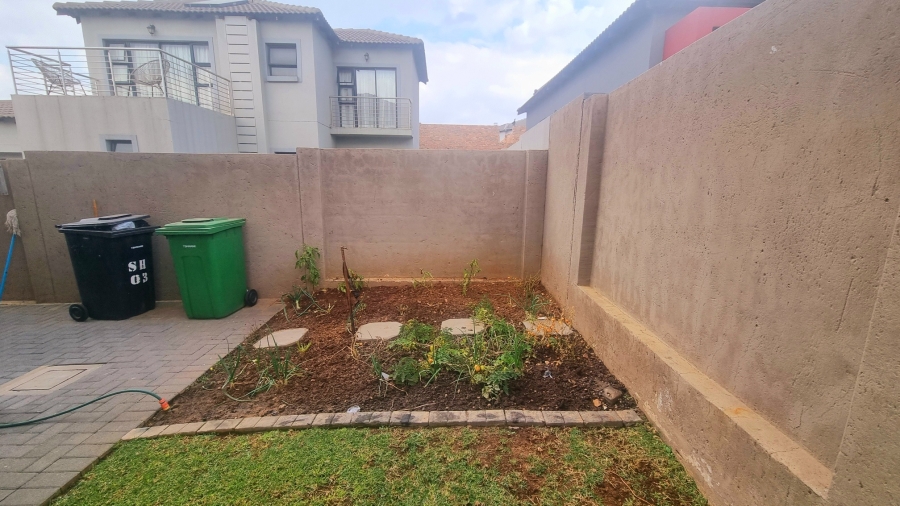 4 Bedroom Property for Sale in Thatchfield Hills Gauteng