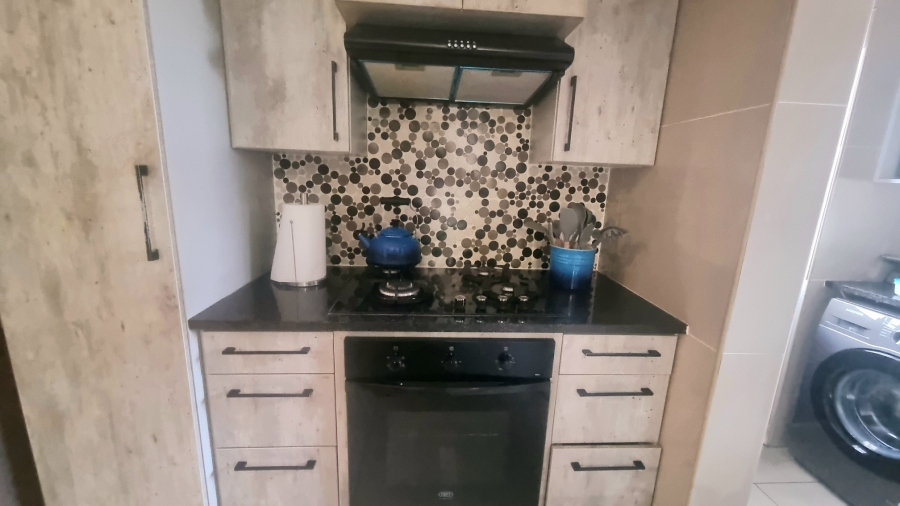 4 Bedroom Property for Sale in Thatchfield Hills Gauteng