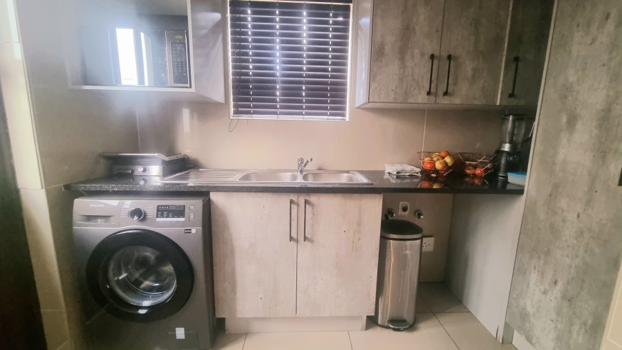 4 Bedroom Property for Sale in Thatchfield Hills Gauteng