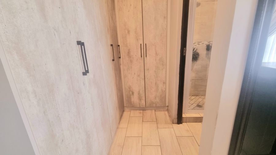 4 Bedroom Property for Sale in Thatchfield Hills Gauteng