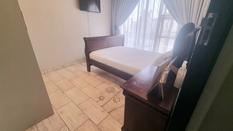 4 Bedroom Property for Sale in Thatchfield Hills Gauteng