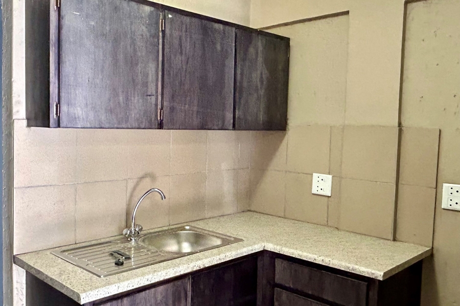 To Let commercial Property for Rent in Pomona Gauteng