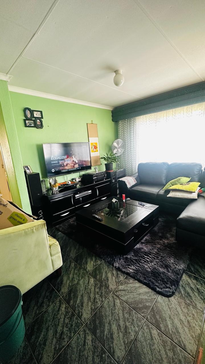 2 Bedroom Property for Sale in Dobsonville Gauteng
