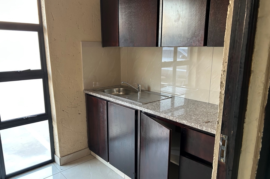 To Let commercial Property for Rent in Pomona Gauteng