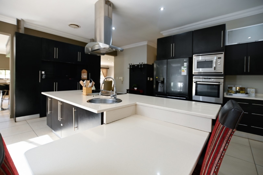 5 Bedroom Property for Sale in Sable Hills Gauteng
