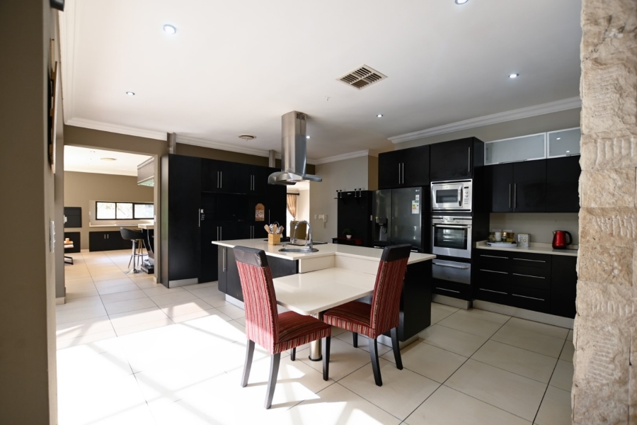 5 Bedroom Property for Sale in Sable Hills Gauteng