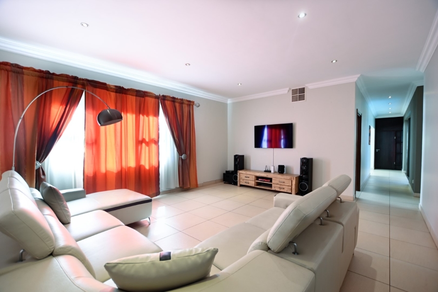 5 Bedroom Property for Sale in Sable Hills Gauteng