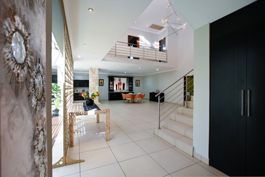 5 Bedroom Property for Sale in Sable Hills Gauteng