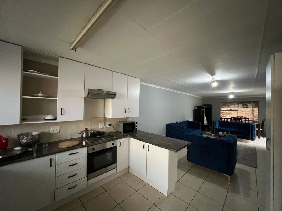 To Let 3 Bedroom Property for Rent in Liefde en Vrede Gauteng