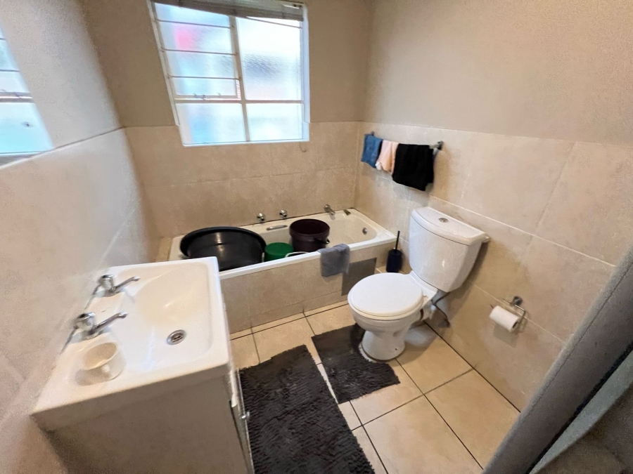 To Let 3 Bedroom Property for Rent in Liefde en Vrede Gauteng
