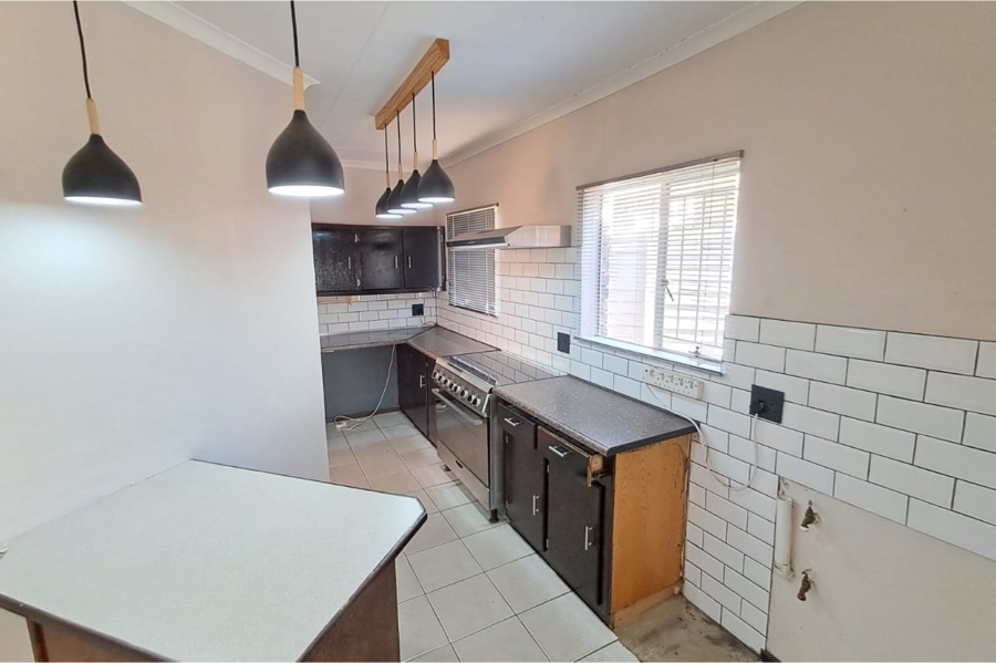 3 Bedroom Property for Sale in Rooihuiskraal Gauteng