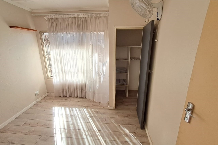 3 Bedroom Property for Sale in Rooihuiskraal Gauteng