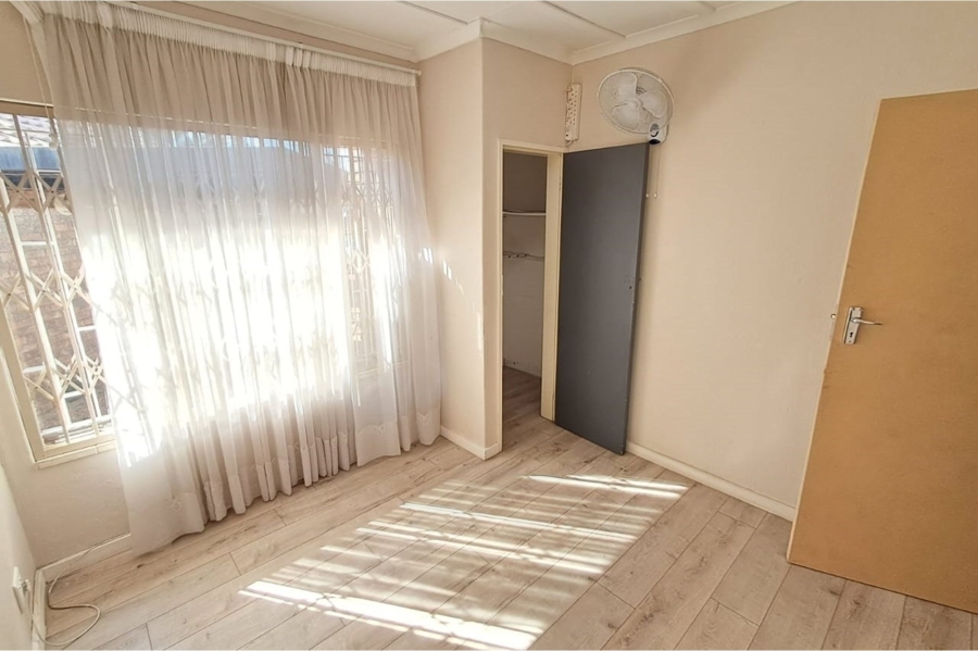 3 Bedroom Property for Sale in Rooihuiskraal Gauteng