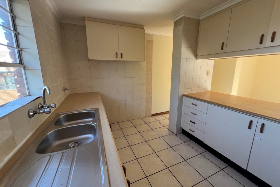 1 Bedroom Property for Sale in Halfway House Gauteng