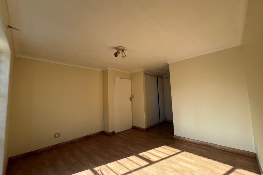1 Bedroom Property for Sale in Halfway House Gauteng