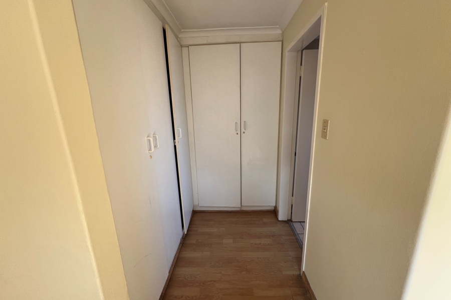 1 Bedroom Property for Sale in Halfway House Gauteng