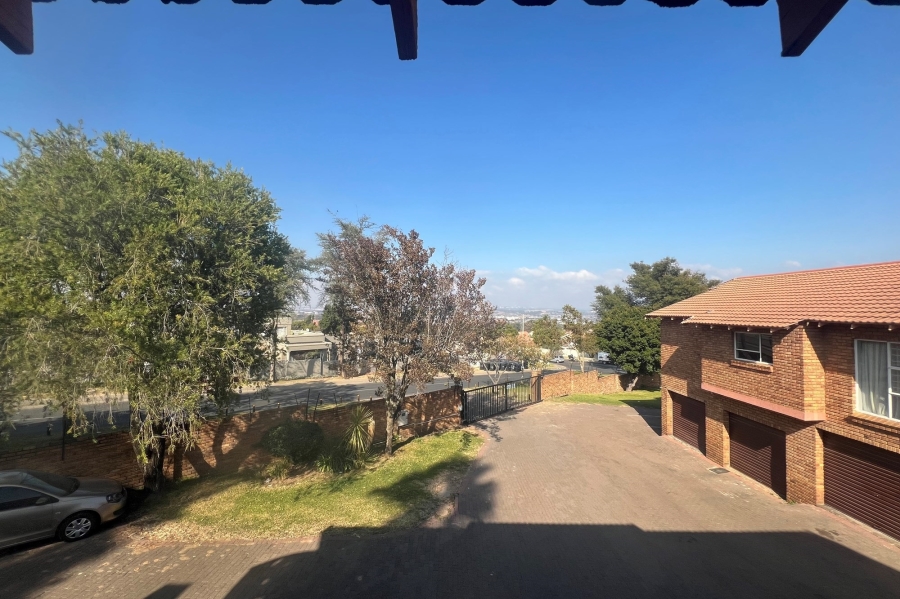 1 Bedroom Property for Sale in Halfway House Gauteng