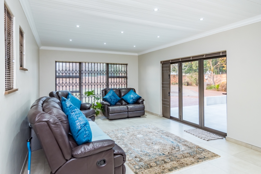 3 Bedroom Property for Sale in Roodekrans Gauteng