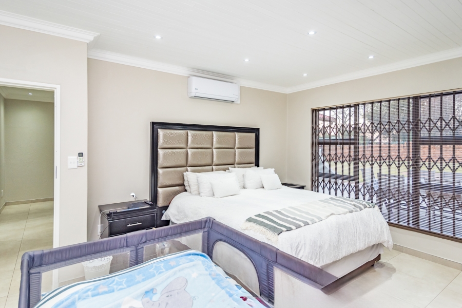 3 Bedroom Property for Sale in Roodekrans Gauteng