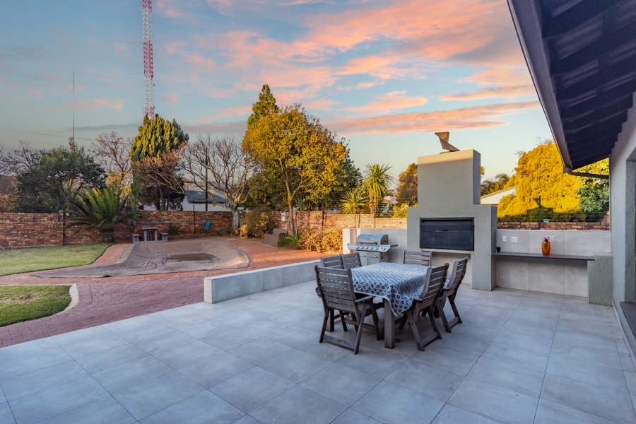 3 Bedroom Property for Sale in Roodekrans Gauteng