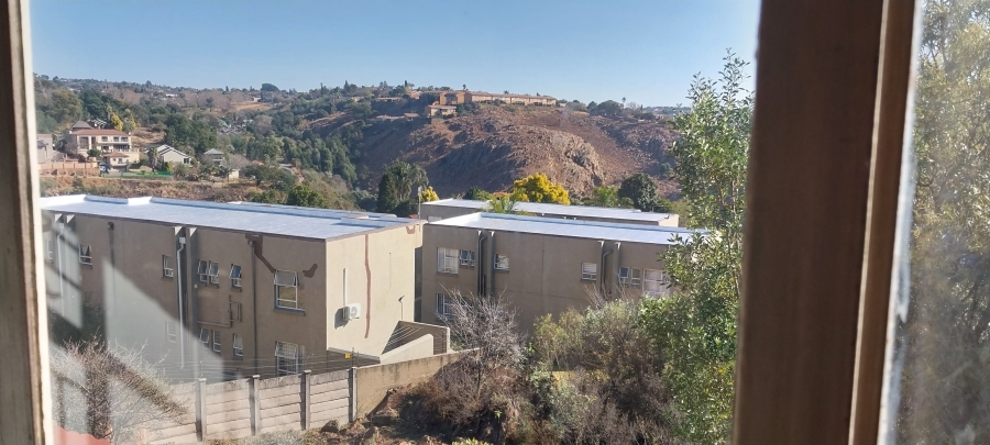 2 Bedroom Property for Sale in Breaunanda Gauteng