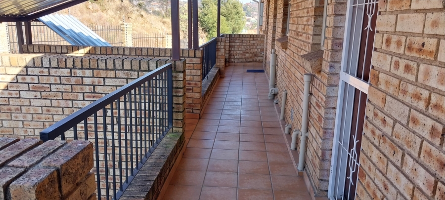 2 Bedroom Property for Sale in Breaunanda Gauteng