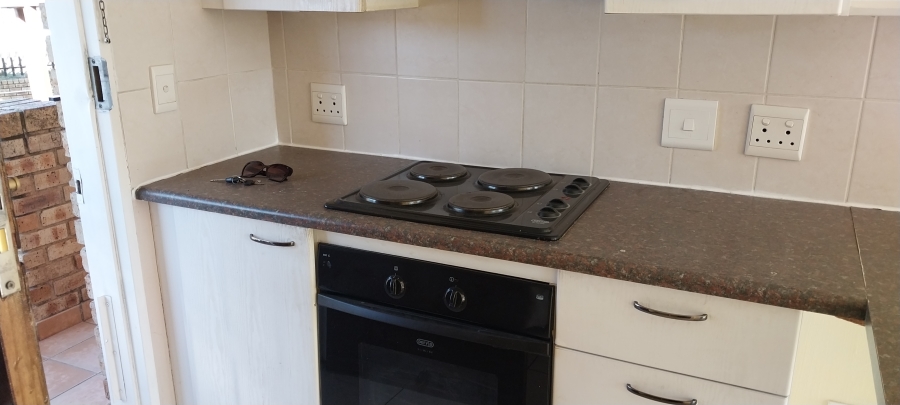 2 Bedroom Property for Sale in Breaunanda Gauteng