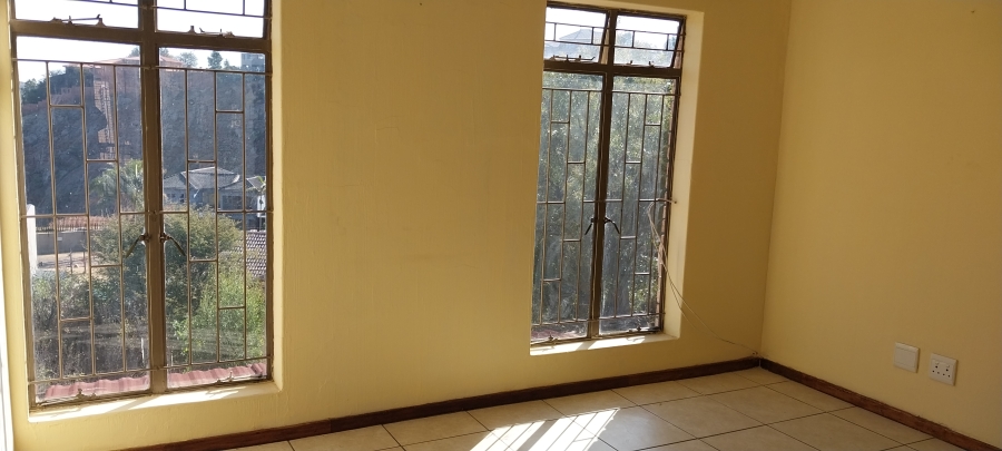 2 Bedroom Property for Sale in Breaunanda Gauteng
