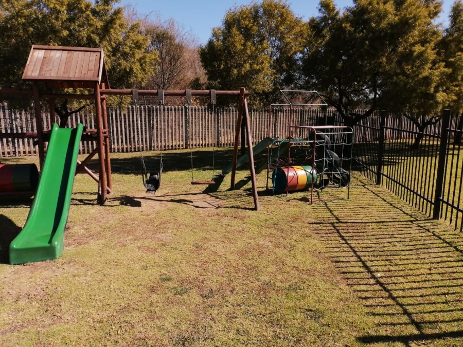 2 Bedroom Property for Sale in Pretorius Park Gauteng