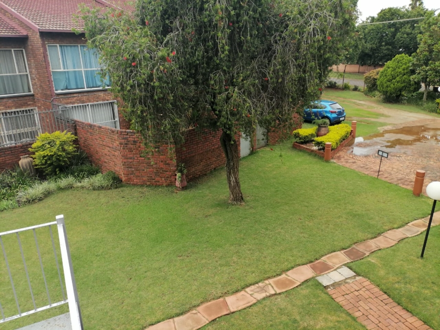 2 Bedroom Property for Sale in Kilner Park Gauteng