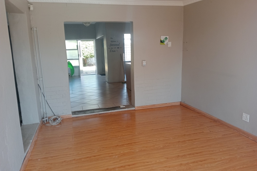 To Let 3 Bedroom Property for Rent in Highlands North Gauteng