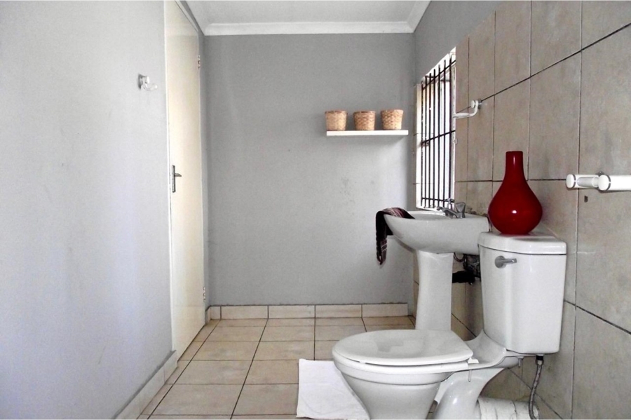 To Let 2 Bedroom Property for Rent in Primrose Gauteng