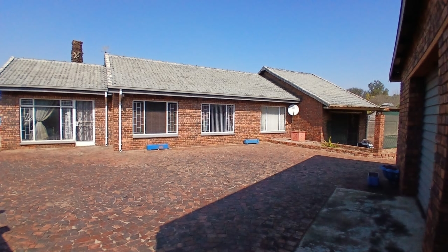 3 Bedroom Property for Sale in Wierda Park Gauteng