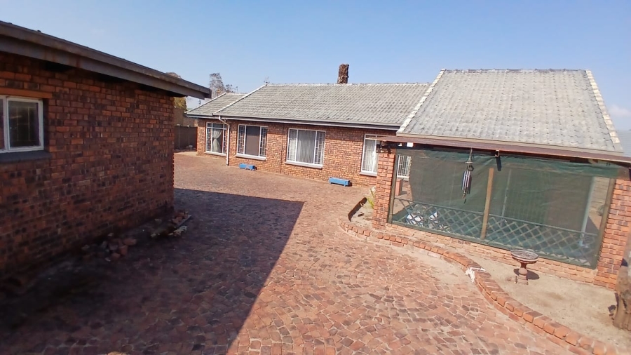 3 Bedroom Property for Sale in Wierda Park Gauteng