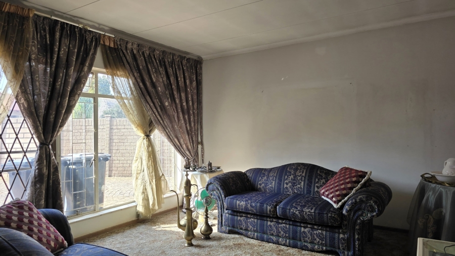 3 Bedroom Property for Sale in Wierda Park Gauteng