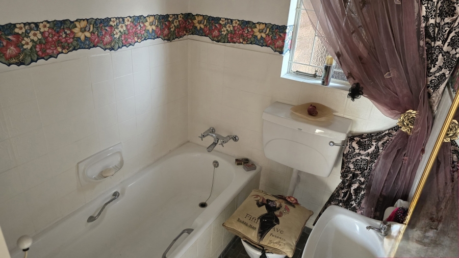 3 Bedroom Property for Sale in Wierda Park Gauteng