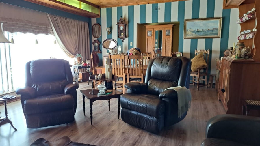 5 Bedroom Property for Sale in Vanderbijlpark SE 2 Gauteng