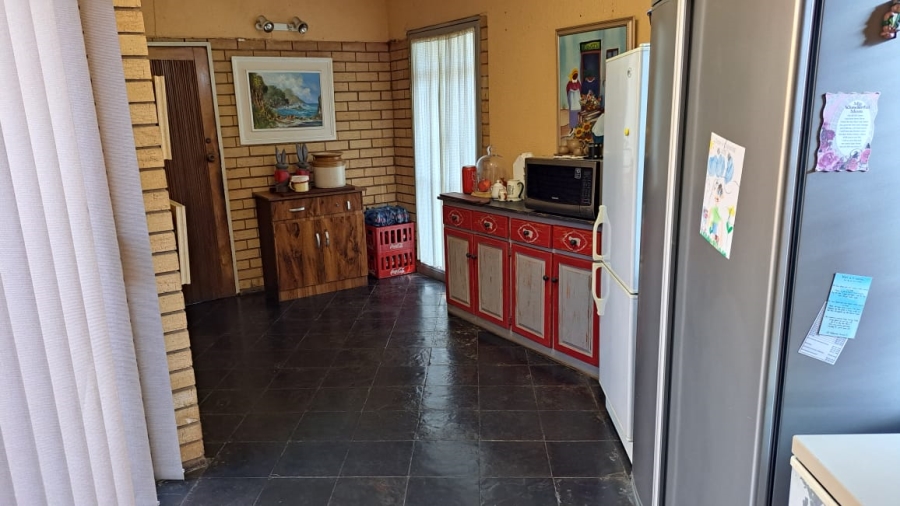 5 Bedroom Property for Sale in Vanderbijlpark SE 2 Gauteng