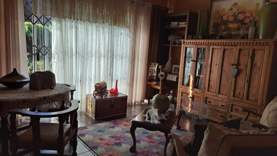 5 Bedroom Property for Sale in Vanderbijlpark SE 2 Gauteng