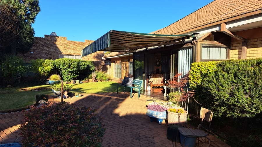 5 Bedroom Property for Sale in Vanderbijlpark SE 2 Gauteng