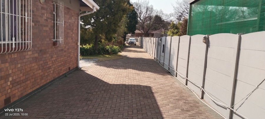 4 Bedroom Property for Sale in Selcourt Gauteng