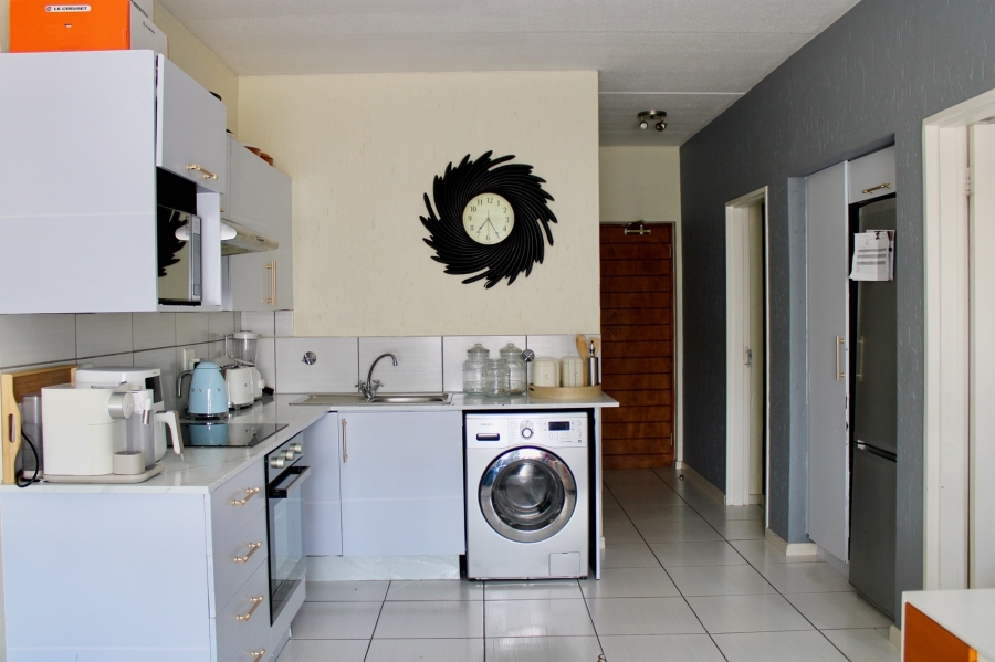 2 Bedroom Property for Sale in Paulshof Gauteng