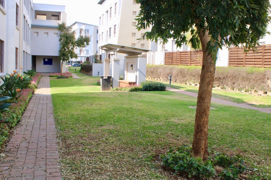 2 Bedroom Property for Sale in Paulshof Gauteng