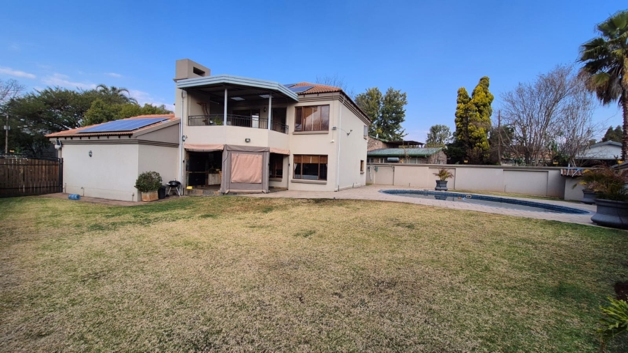3 Bedroom Property for Sale in Eldoraigne Gauteng