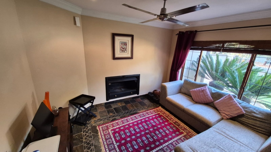 3 Bedroom Property for Sale in Eldoraigne Gauteng