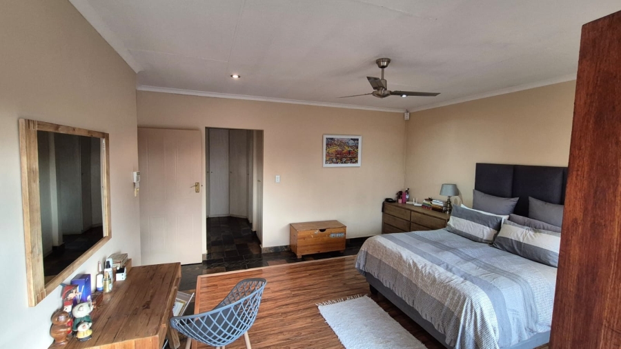 3 Bedroom Property for Sale in Eldoraigne Gauteng