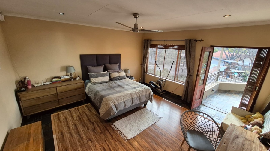 3 Bedroom Property for Sale in Eldoraigne Gauteng